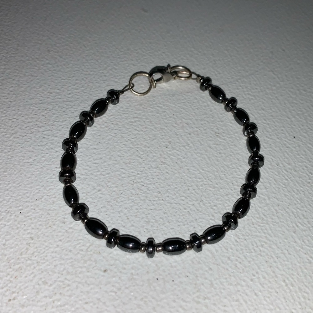 {Bracelet}